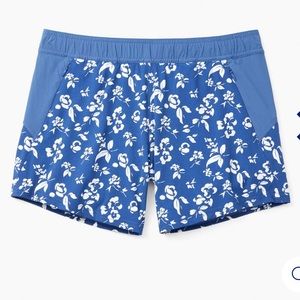 Like New Fair Harbor Corliss Short Navy Floral